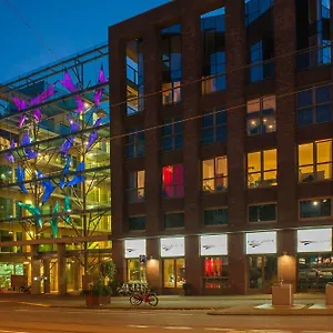 Hotel Grand Downtown